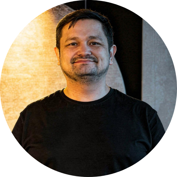 Давид Туганов