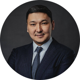 Эрнар Курмашев